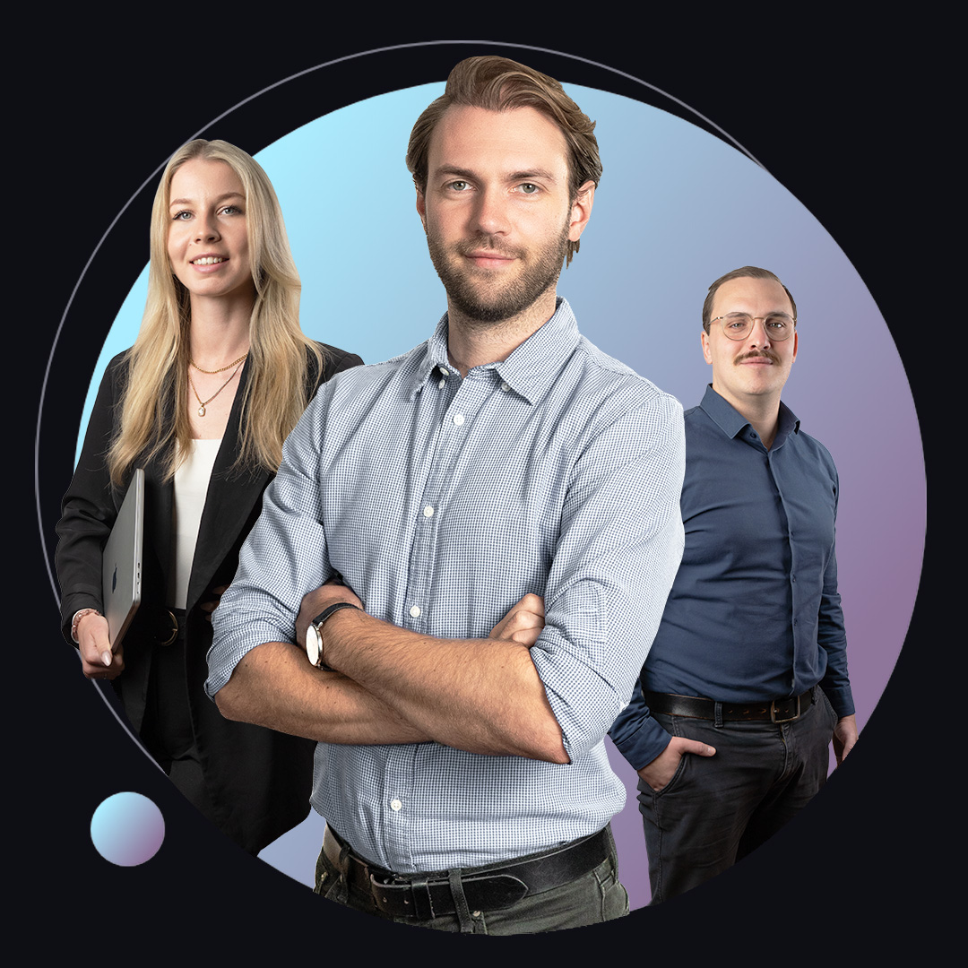 lift-your-brand-hero Das Bild zeigt drei Berater von Lift Your Brand, einer Marketing Agentur Mittelstand